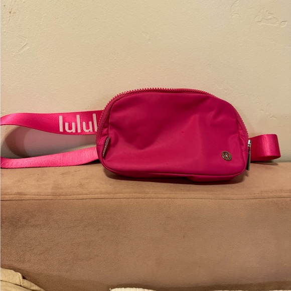 Sonic Pink Lululemon Belt Bag - Picture 4 of 5